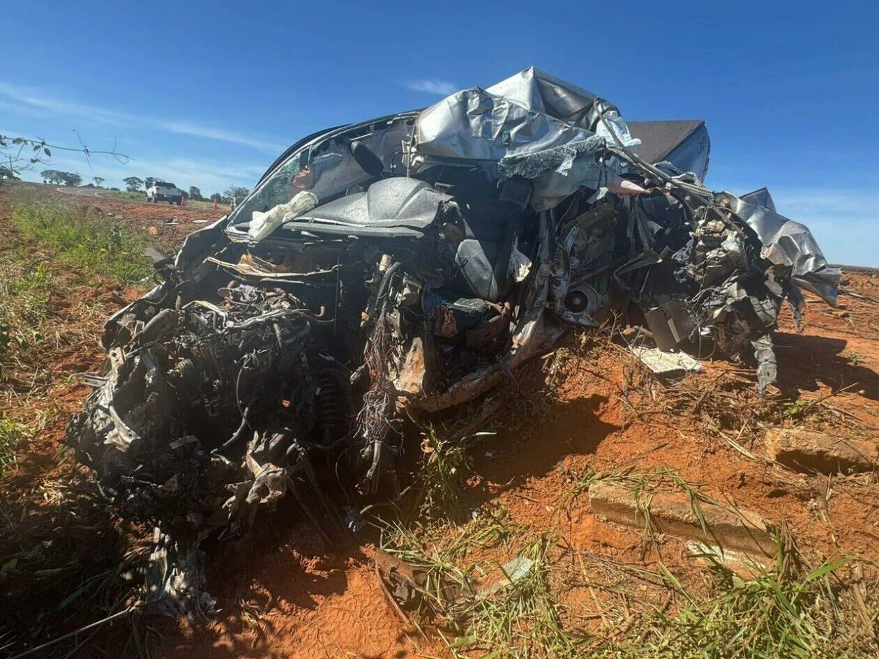Imagem de compartilhamento para o artigo Motorista morre em batida entre caminhonete e caminhão na MS-112, entre Cassilândia e Inocência da MS Todo dia